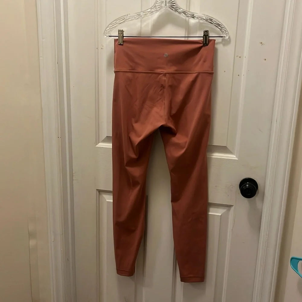 🍋 LIKE NEW Lululemon Wunder Under High-Rise Tight 28" - Brier Rose - Sz 8 - Picture 3 of 12